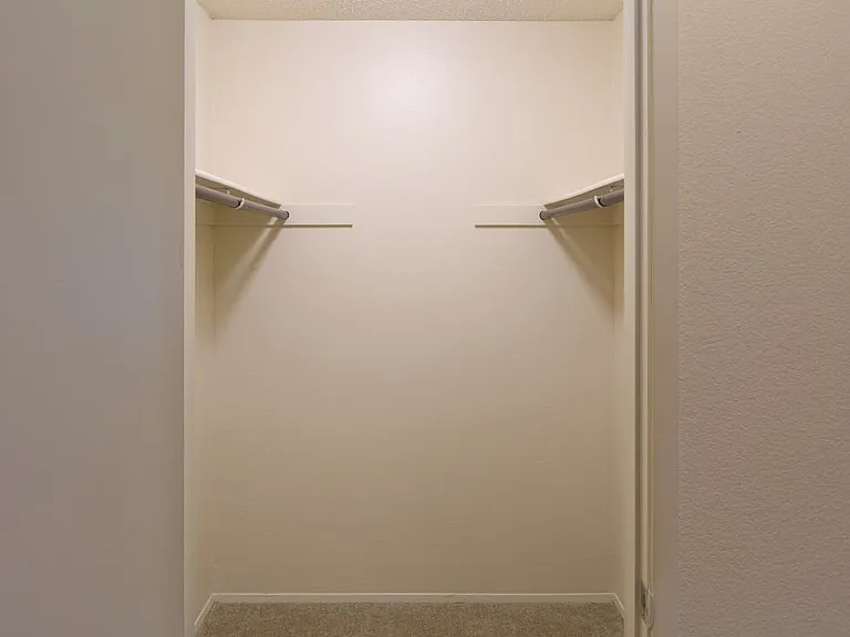 Walk-in closet