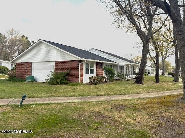 1st image of 824A Balmoral Ct #A