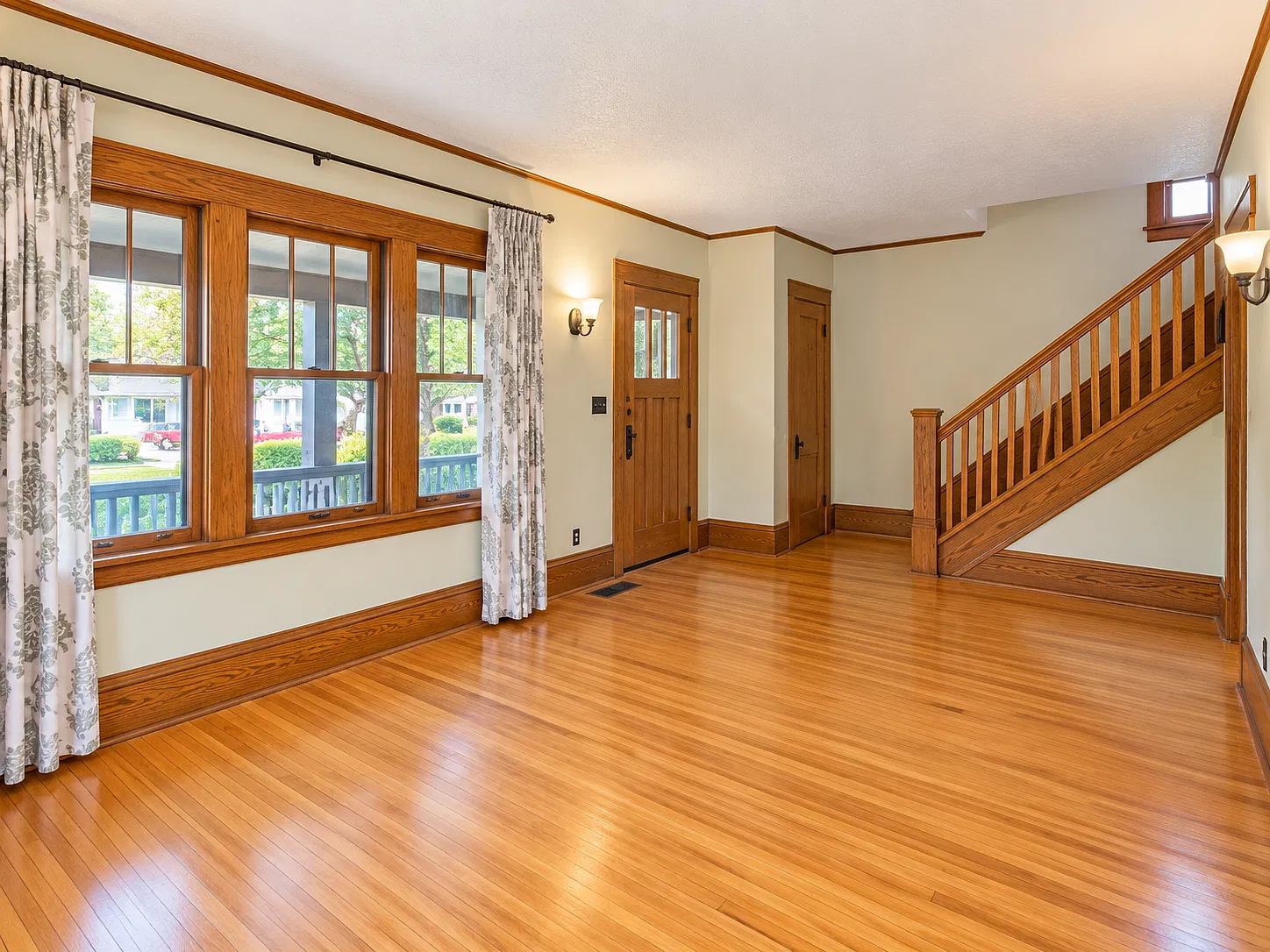 3 bed, $2,295 — Photo 4