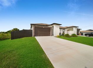 125 Pennfield St, Lehigh Acres, FL 33974