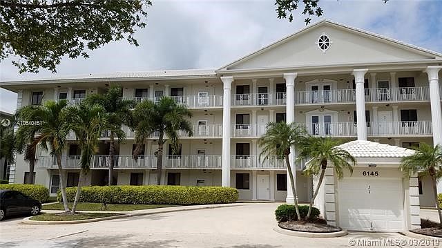 Regal Entrance to Well Maintained Building