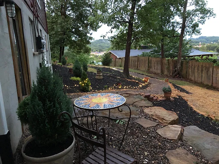 27 Hambrick Rd #C — Photo 17