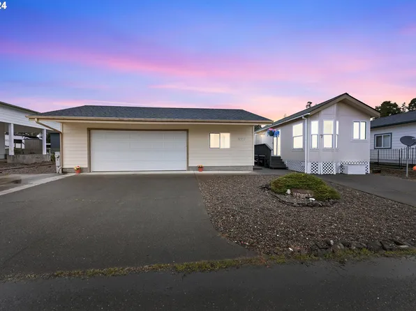 7 Pond Ln, Lakeside, OR 97449