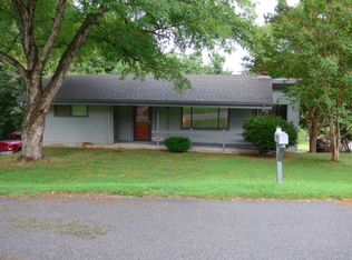 8056 Elm Ln, Rogers, AR 72756