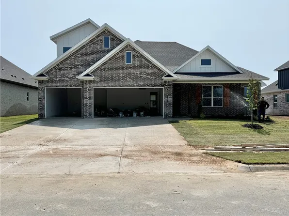 1411 Josephine St, Centerton, AR 72719