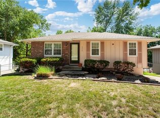 3920 S Harbaugh Dr, Independence, MO 64055