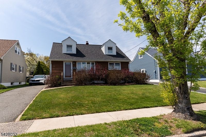 1st image of 93 Brighton Rd