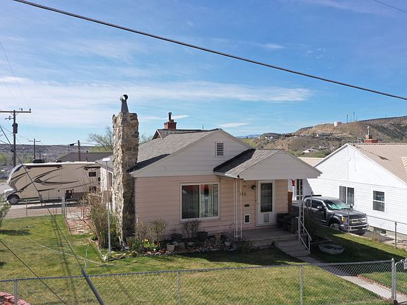 4th image of 156 D St