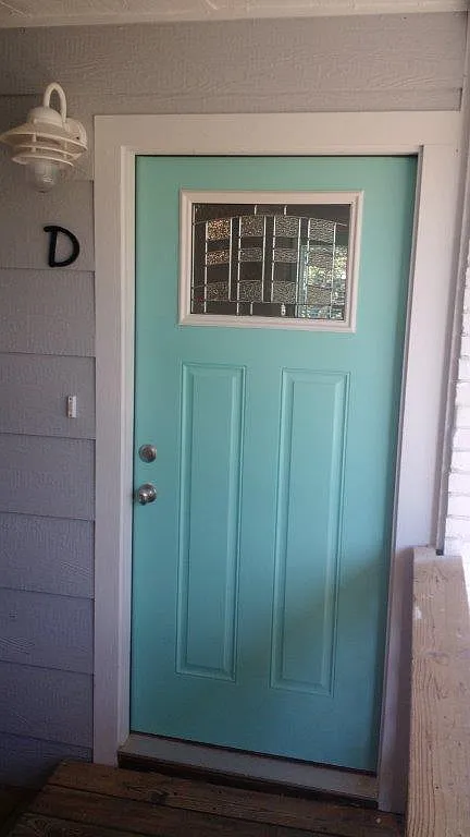 3 bed, 1100 sqft, $1,200 — Photo 2
