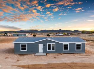 2200 W Monte Vis, Paulden, AZ 86334