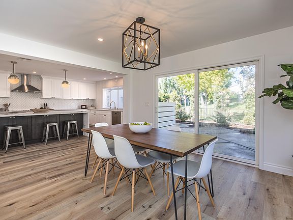 3rd image of 32133 Sailview Ln