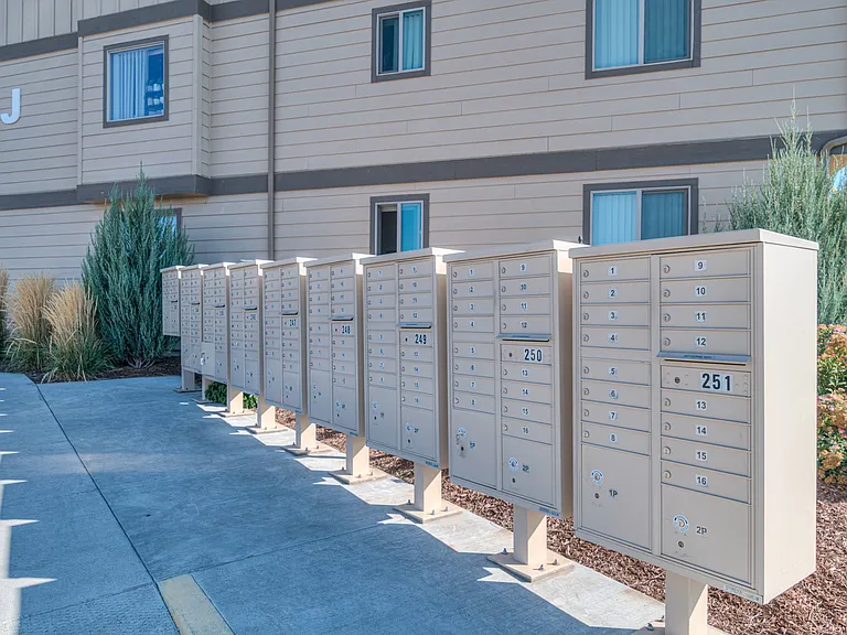 Wild Horse Mesa Apartments — Photo 1