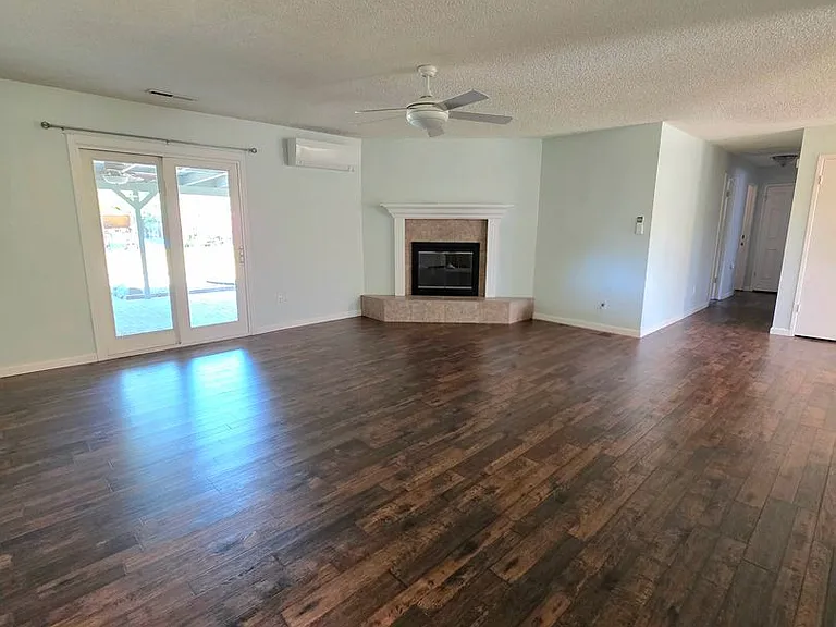 1424 Calexico Dr — Photo 6