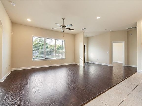 5th image of 5605 Roosevelt Ave