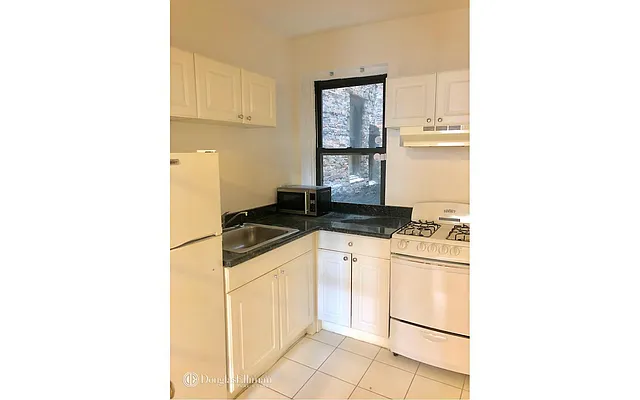 Rented by Douglas Elliman | media 28