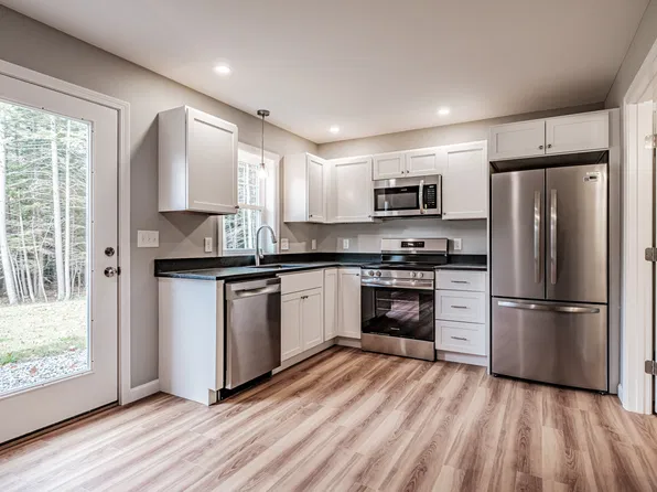 62 Middle Ridge Rd, Bridgton, ME