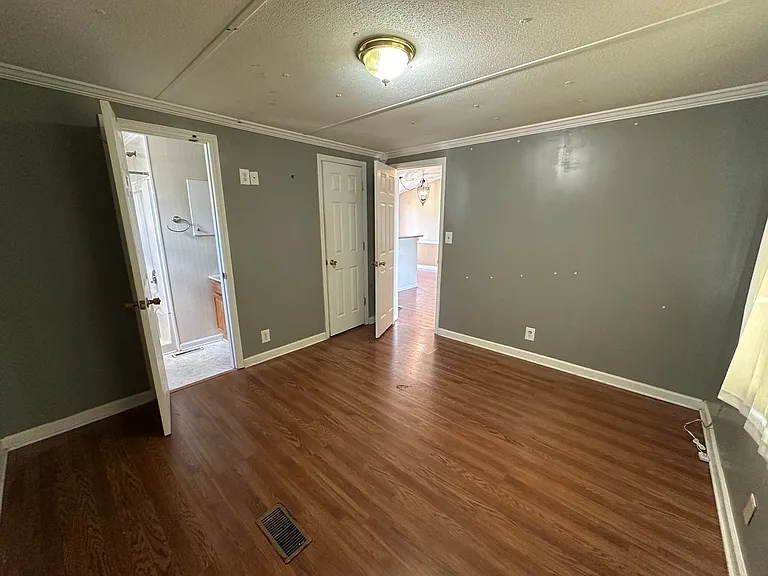 955 Beaver Dr — Photo 10