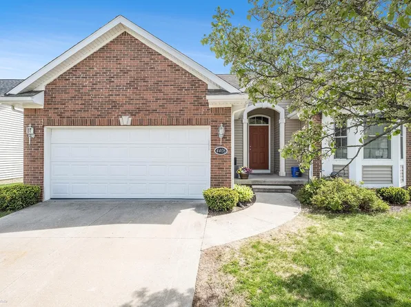 4408 Cross Creek Blvd, Burton, MI 48509