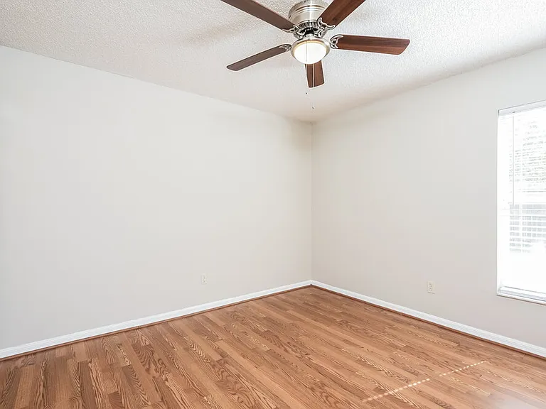 4331 Boca Woods Dr — Photo 12