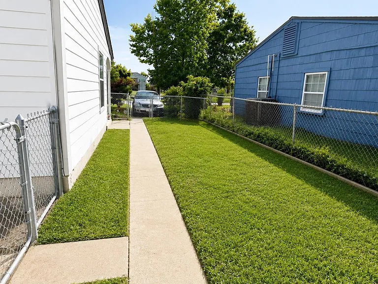 1202 Bayou Shore Dr #2 — Photo 14