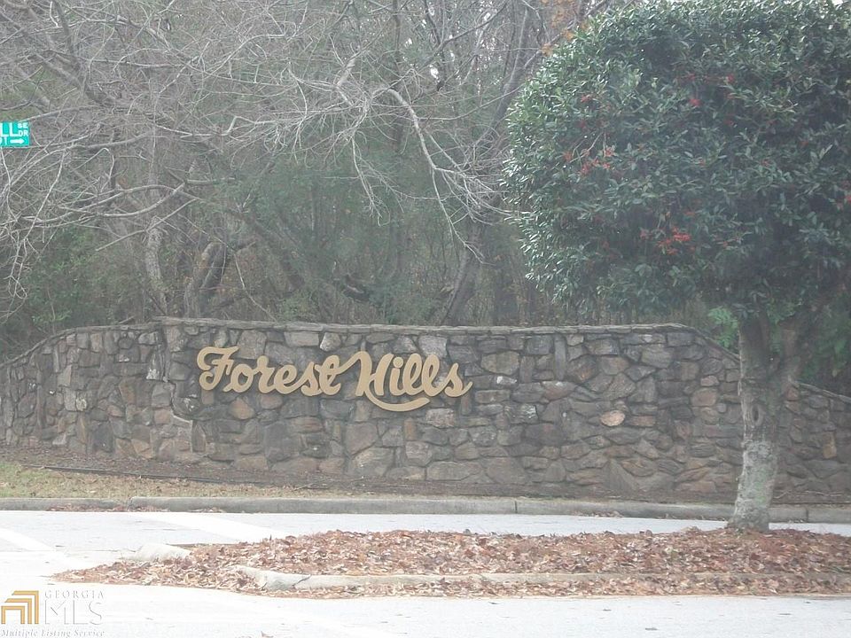 1st image of 1080 Forest Hills Dr SE