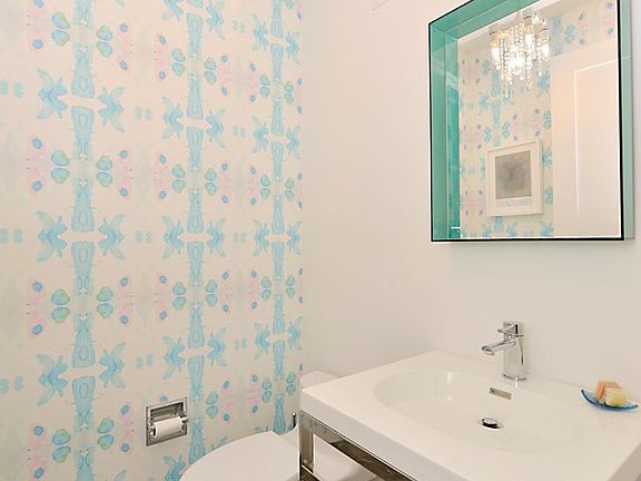 5th image of 201 E 80th St APT 5C
