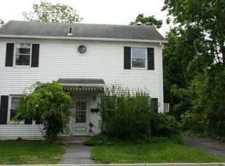 40 N Cedar St, Beacon, NY 12508