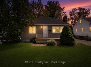 6482 McLeod Rd, Niagara Falls, ON L2G 3G1