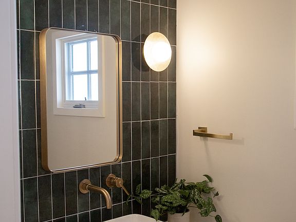 5th image of 1409 N Hudson Ave #2