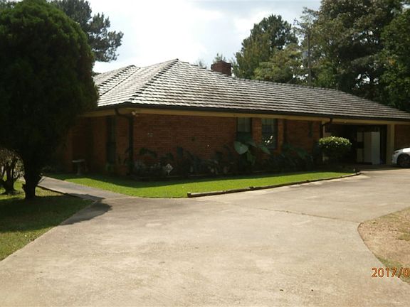 3rd image of 275 Vardaman St