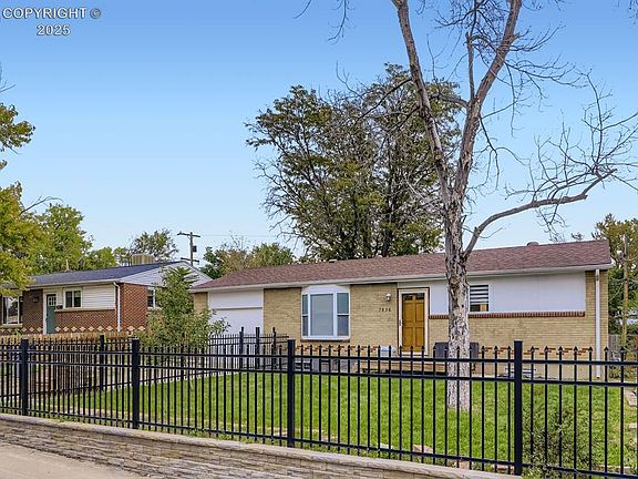 2nd image of 7836 Vallejo St