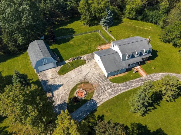 1582 Edgewater COURT, Grafton, WI 53024