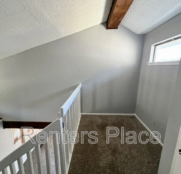 1920 N Desert Palm Ave — Photo 11