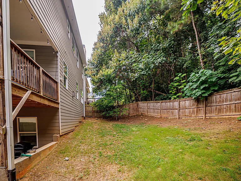 439 Vinings Vintage Cir — Photo 9