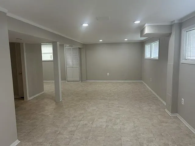 328 W Edmonston Dr — Photo 15