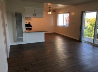 2110 Gaviota Ave, Signal Hill, CA 90755