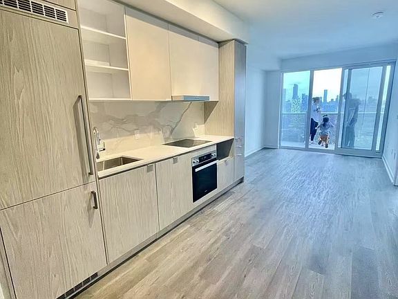 2nd image of 55 Cooper St #5502