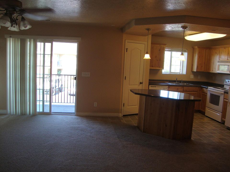 2nd image of 184 E Spencer Peak Way Unit C7