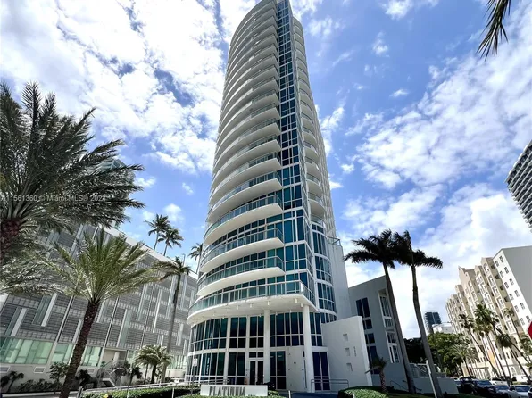 480 NE 30th St APT 802, Miami, FL 33137