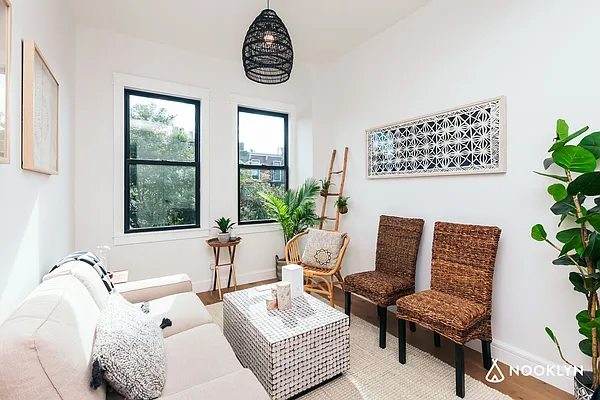 Rented by Nooklyn NYC LLC | media 9