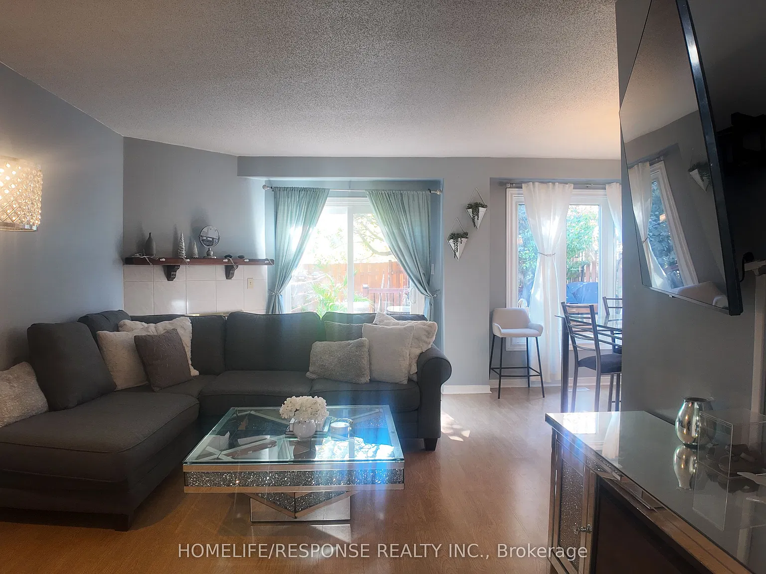 3 bed, $3,000 — Photo 3