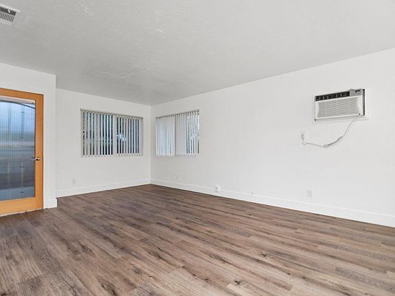 5th image of 1304 S Juniper St #1304