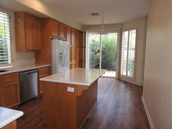 4th image of 4096 Ironwood Dr