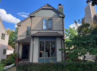 212 S Fitzhugh St, Rochester, NY 14608