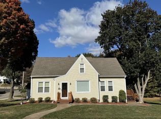 521 Decatur St, Mineral Point, WI 53565