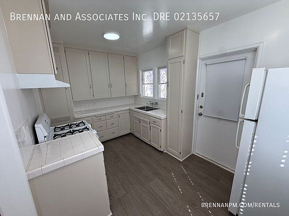 3rd image of 257 Church Ave