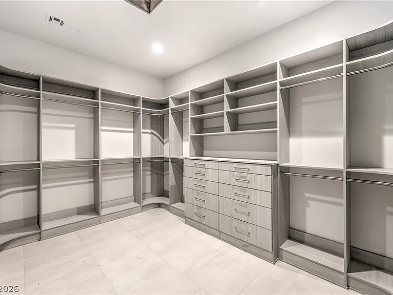 10864 Agate Cliffs Ave — Photo 18