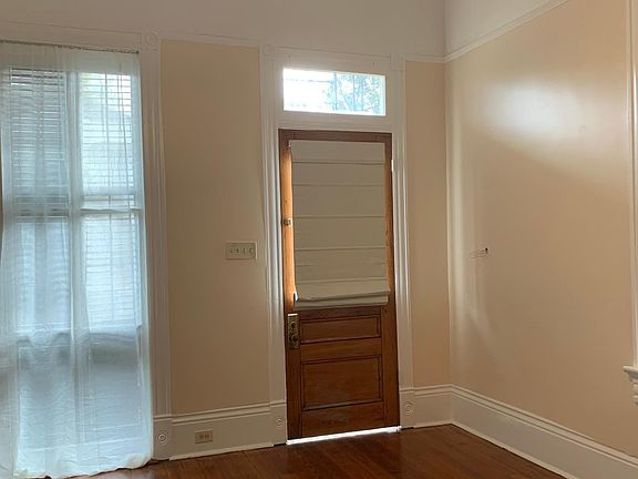 3rd image of 1040 Soniat St