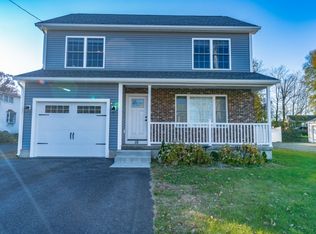 15 Lombard Ave, East Longmeadow, MA 01028