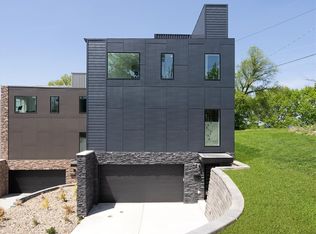 249 Zuzu Cir, Pittsburgh, PA 15210